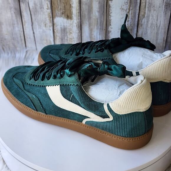 NEW - Dolce Vita Women's Notice Low-Profile Lace-Up Sneakers - Size 8.5 - Picture 4 of 9